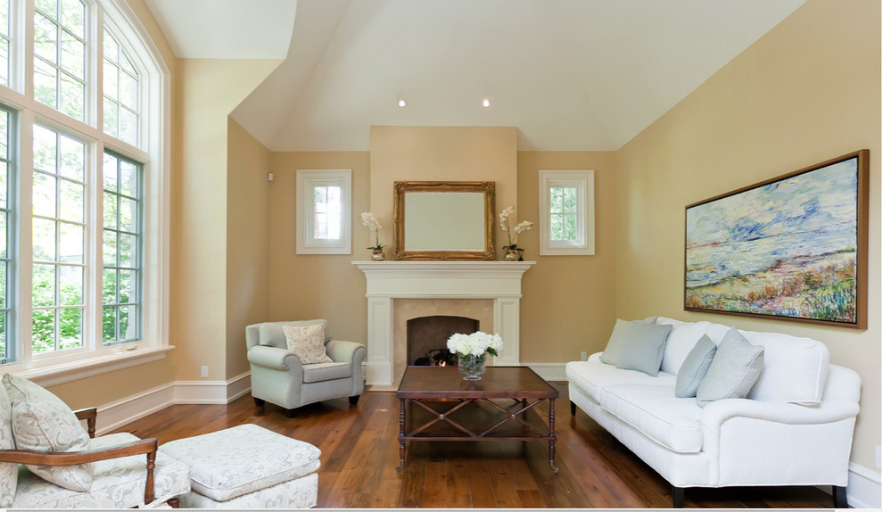 Home design - traditional home design idea in Toronto