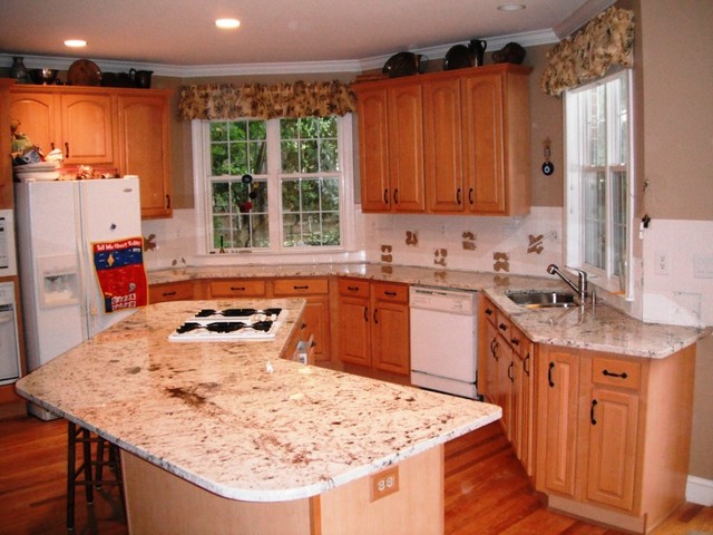 Floratta White Granite For Light Wood Cabinets Traditional