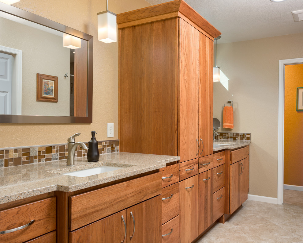 Bathroom - transitional bathroom idea