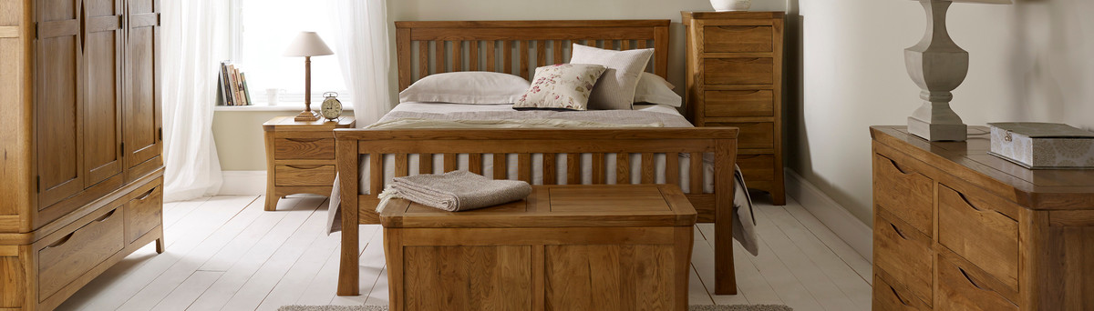 Oak Furnitureland Swindon Wiltshire Uk Sn3 4tn
