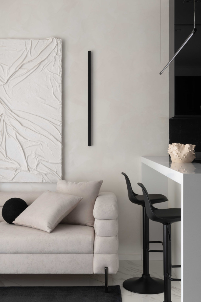 черно-белое