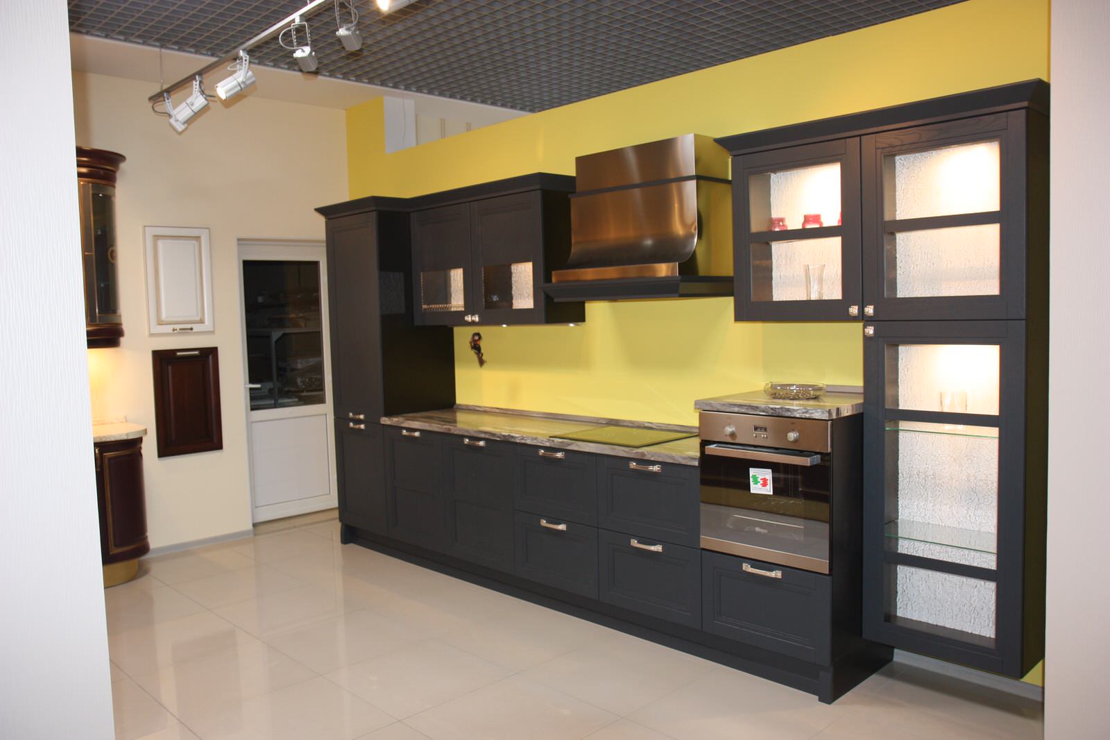 мебельный салон