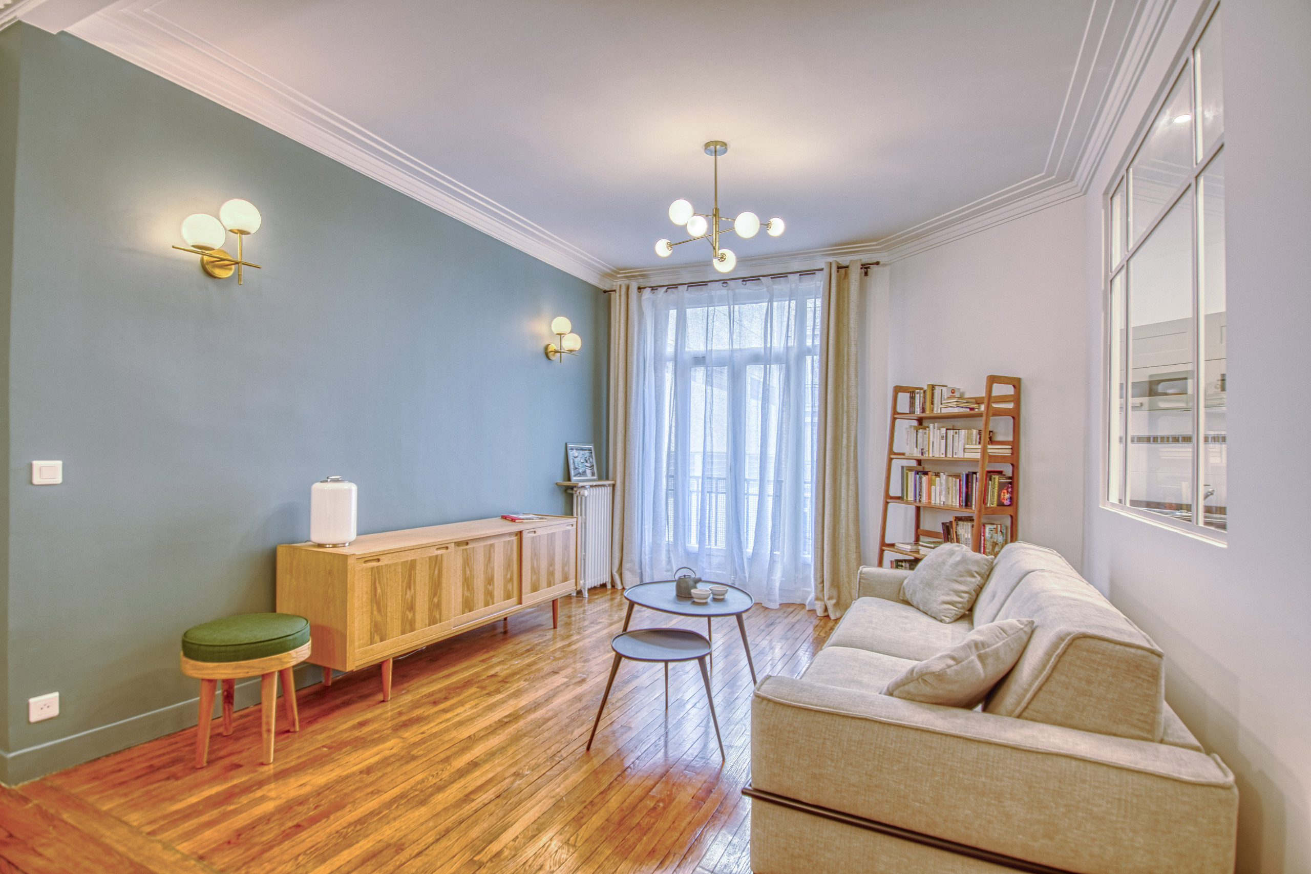 La suppression de la séparation au plafond a permis de créer une pièce de vis ag