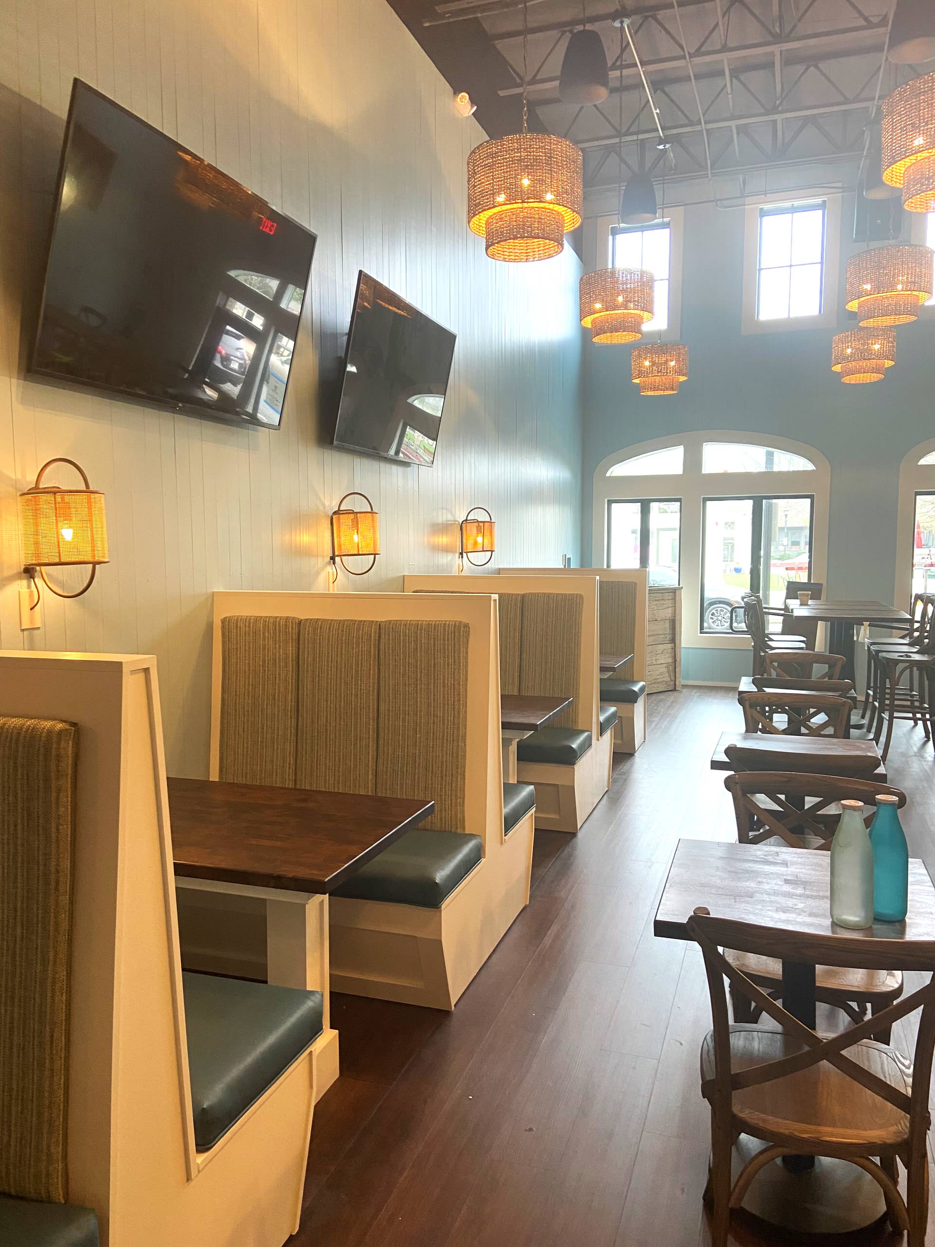 Nauti Dog Grill - Alpharetta