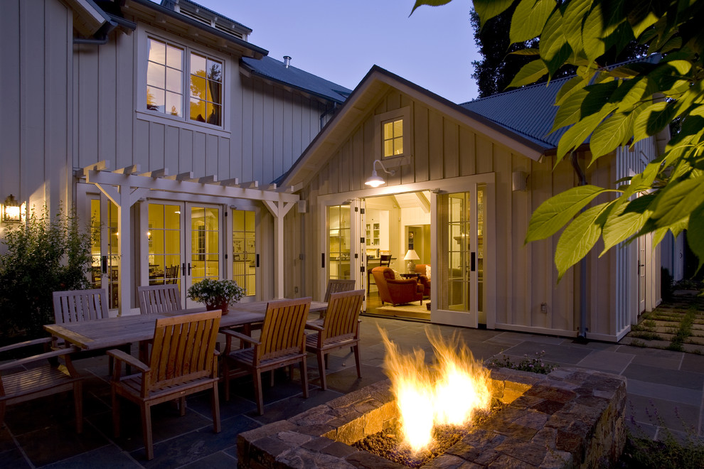 Country patio in San Francisco with a fire feature.