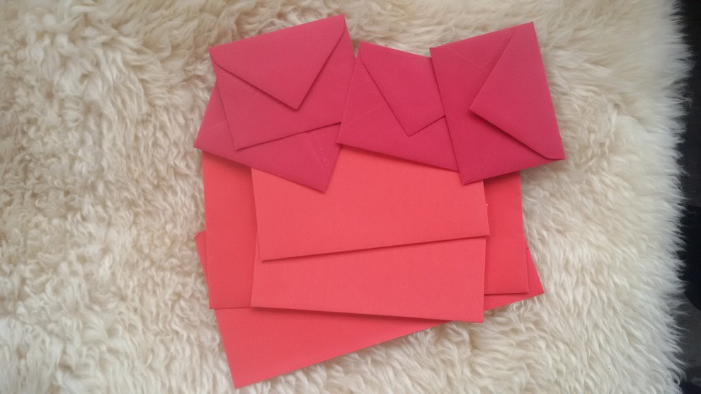 Денежный красный конверт фен шуй - принесет его владельцу достаток и финансовое процветание.