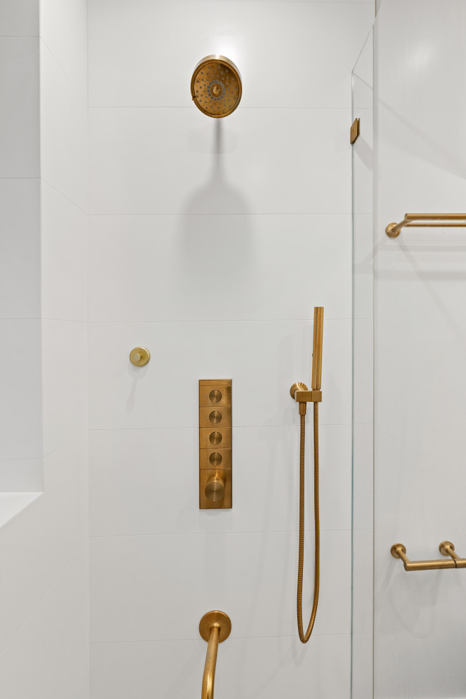 Commonwealth Ave - Master Bathroom