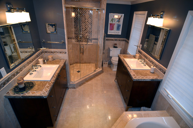 Travertine Master Bathroom mediterran-badezimmer