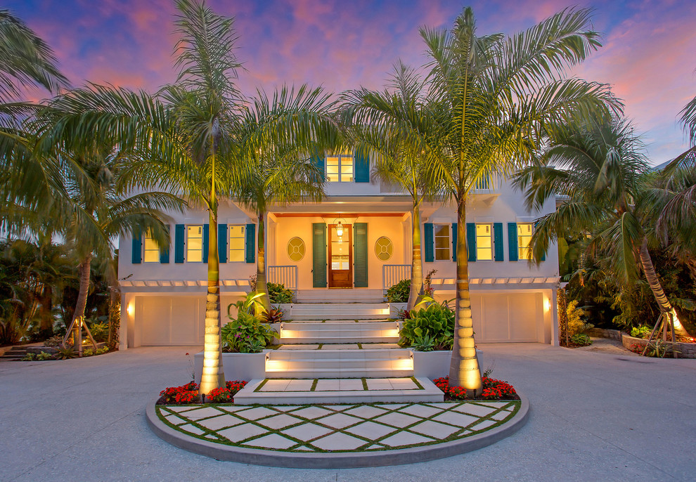 Beach style entryway in Tampa.