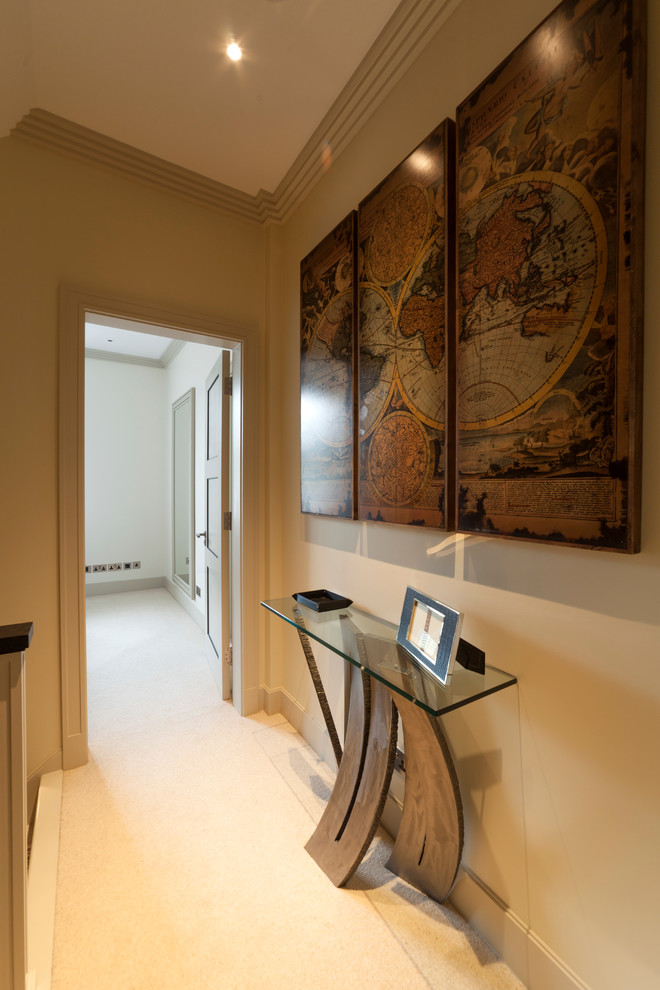 Photo of a transitional hallway in London.