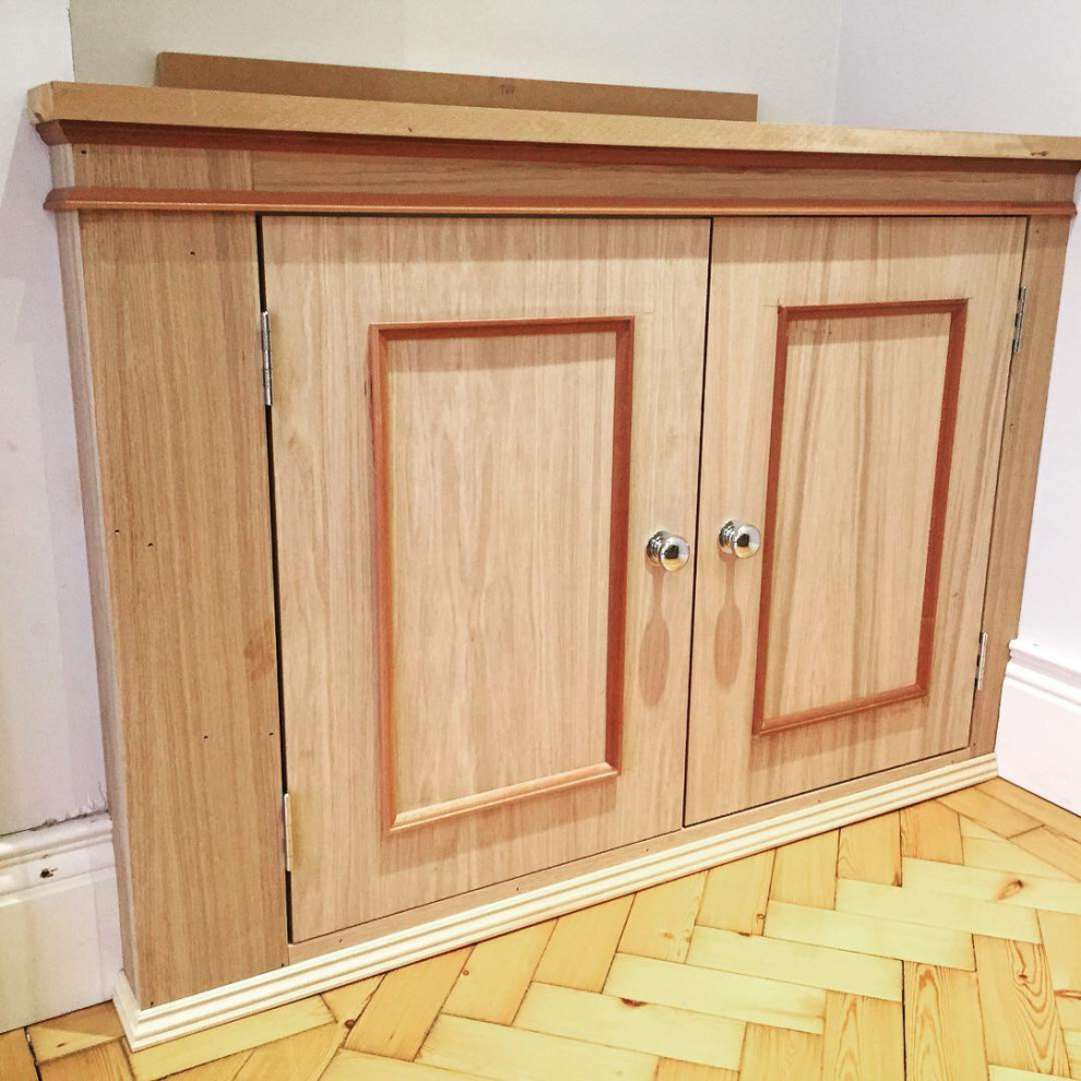 Traditional Alcove Cabinets