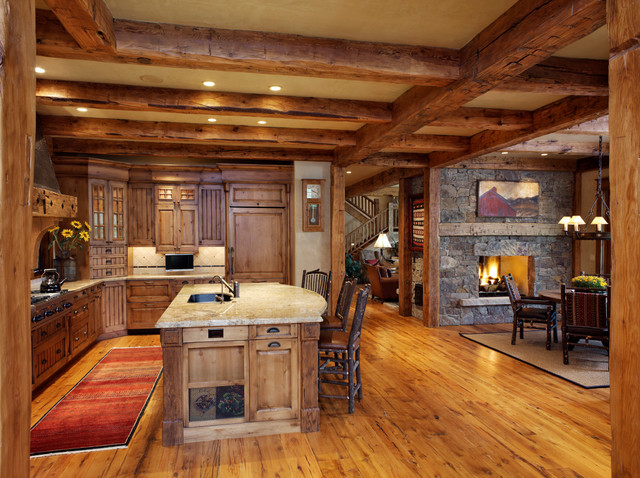 Refined Mountain Rustic rustikal-kueche