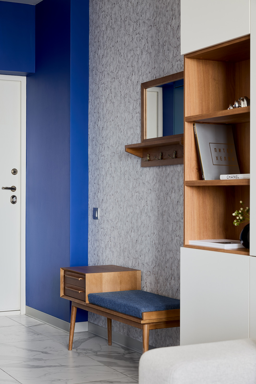 Апартаменты с трансформируемой мебелью и мужским характером.