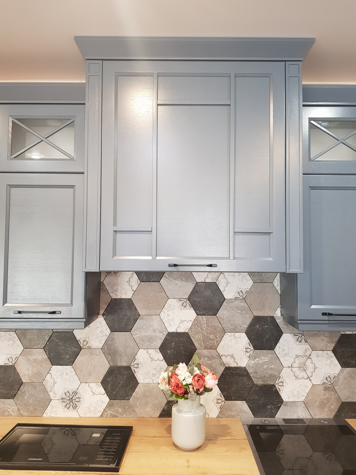 Кухни массив