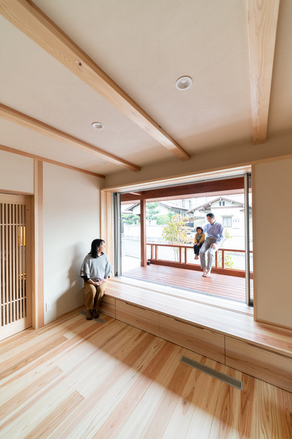 家族団らんを存分に楽しむ家 moderno-porche