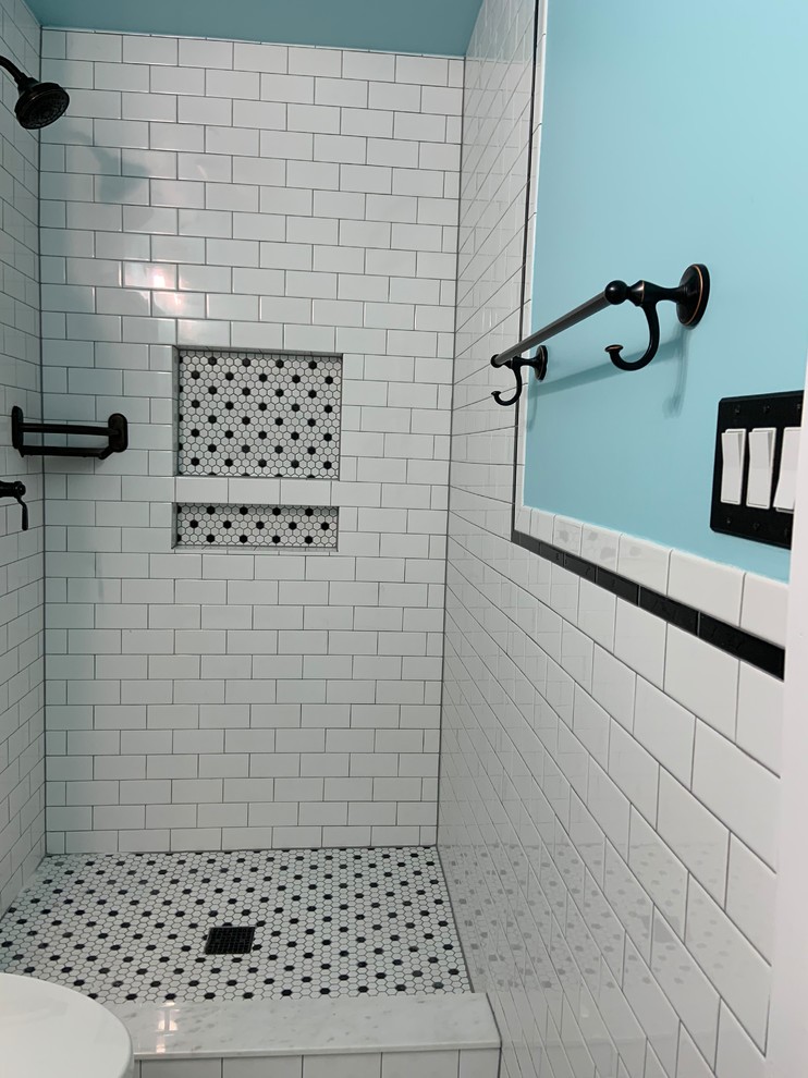 Bathroom - victorian bathroom idea in Dallas