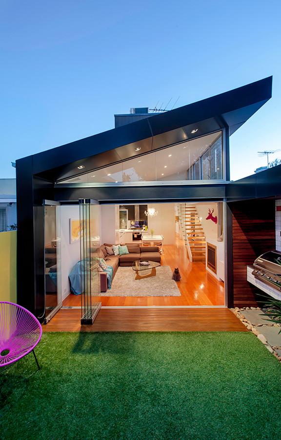 Inspiration for a small contemporary two-storey black exterior in Melbourne.