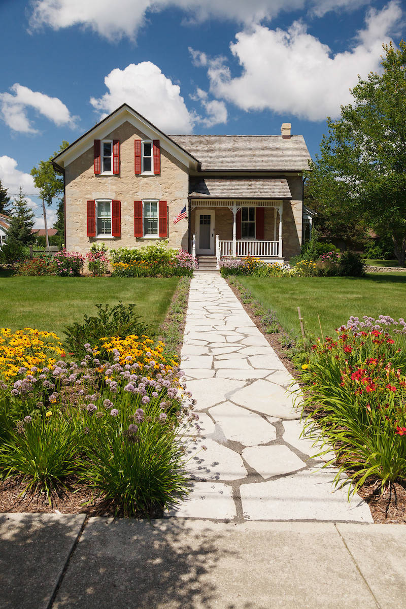 Farmhouse Landscape Renovation - Cedarburg