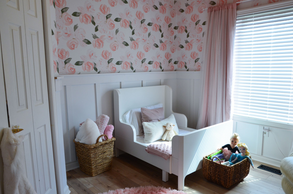 Example of a trendy home design design in DC Metro