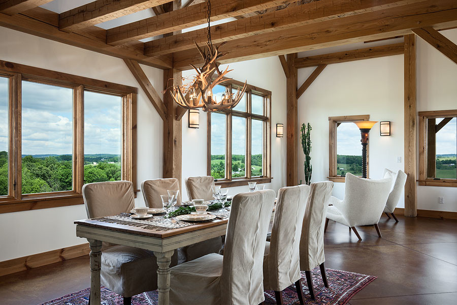 This is an example of a country dining room in Columbus.