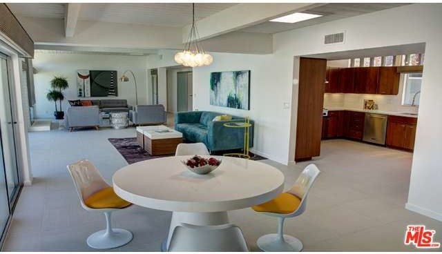 Design ideas for a midcentury dining room in Los Angeles.