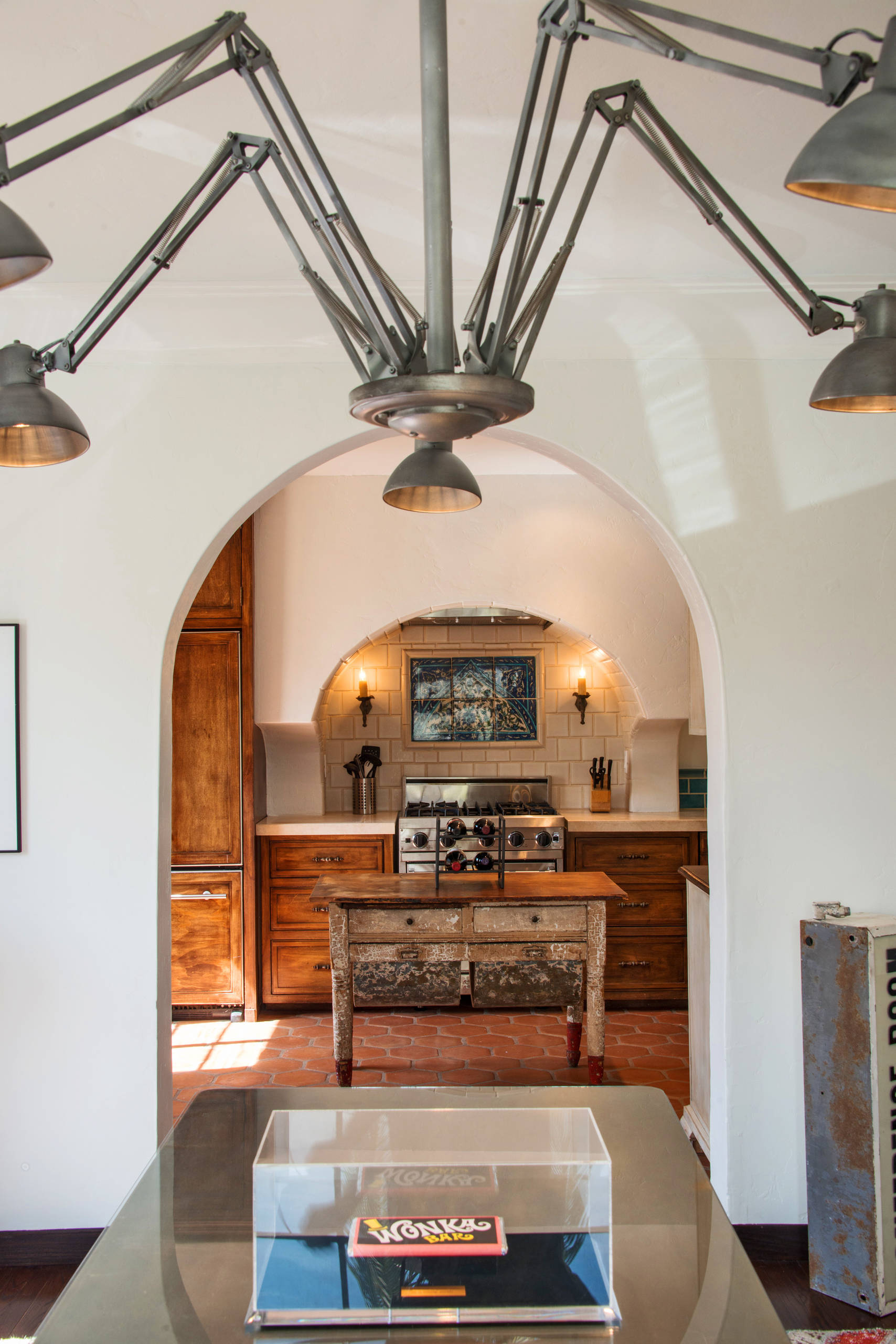 Houzz Tour: Classic Spanish Style Gets a Modern Edge, image size:1708x2560