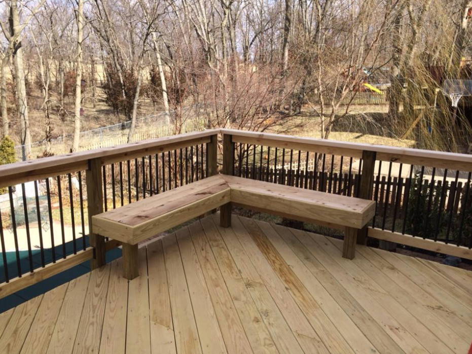 Inspiration for a mid-sized rooftop balcony deck remodel with no cover