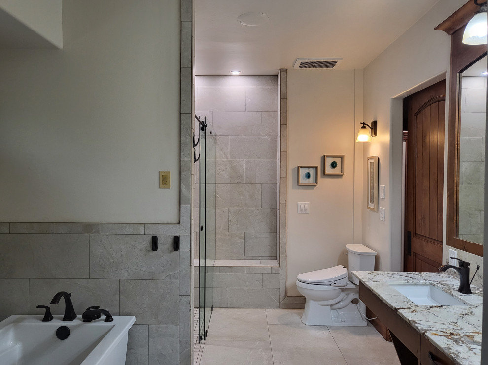 Bathroom - Dave