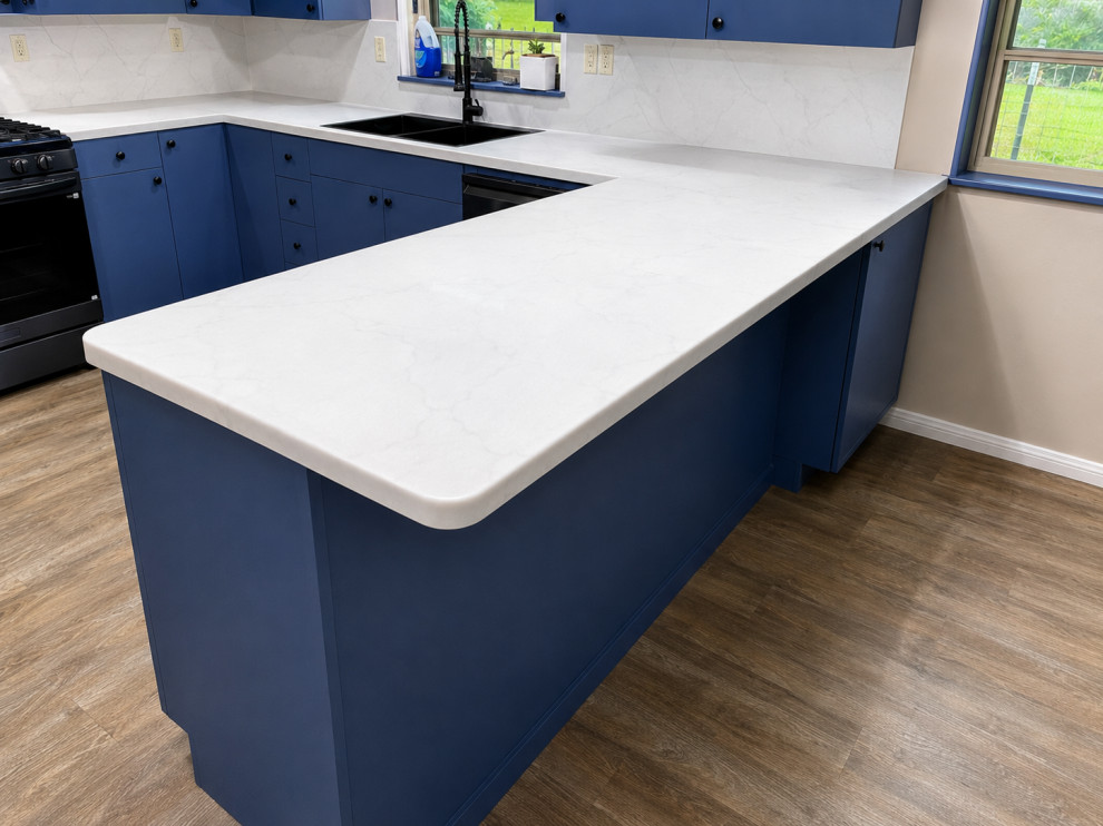 Beautiful Full-Kitchen Cabinet & Countertop Remodel