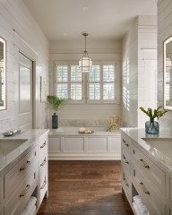 How to Create a Joyful, Clutter-Free Bathroom