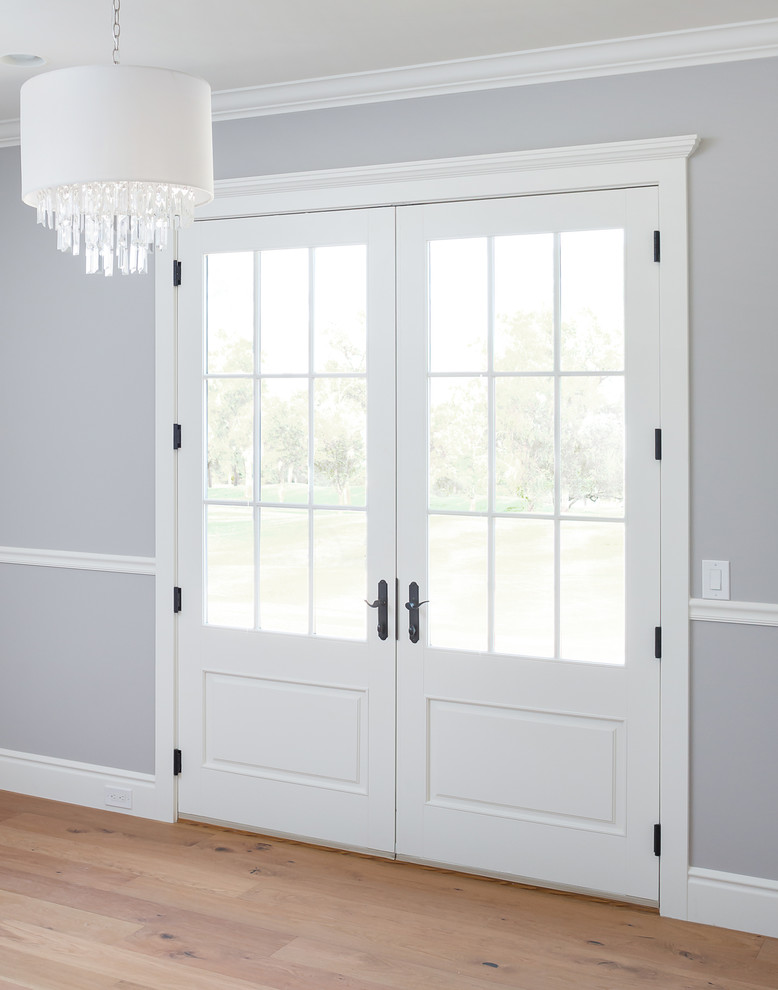 Inspiration for a transitional home design remodel in Phoenix