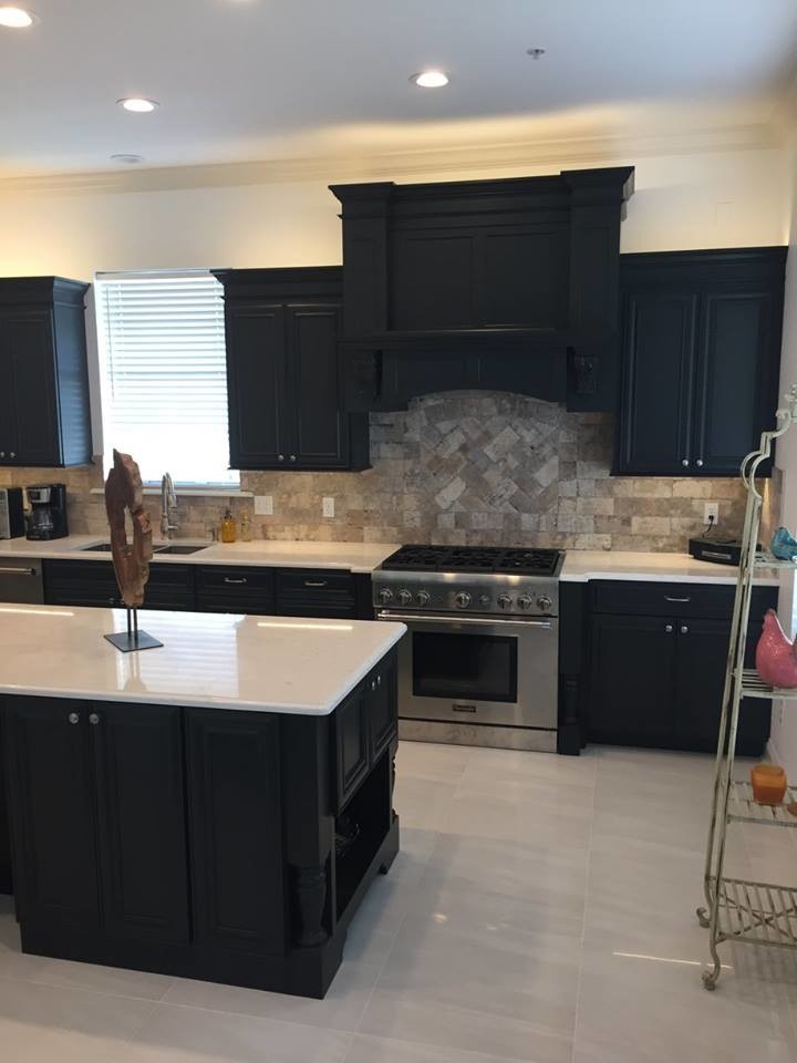 Inspiration for a transitional kitchen remodel in Orlando
