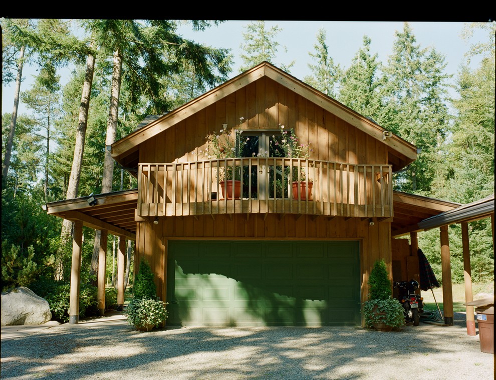 Deck - rustic deck idea in Seattle