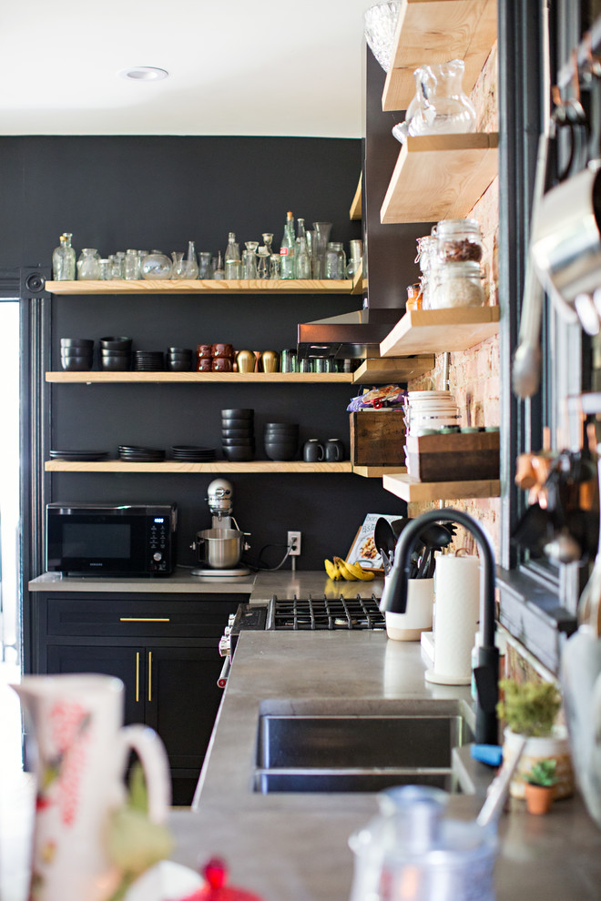Inspiration for an eclectic kitchen in Cincinnati.