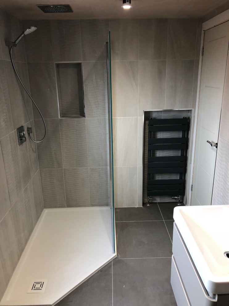 Chineham loft ensuite.