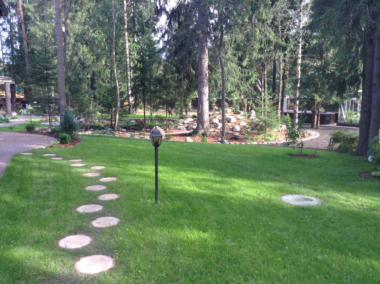 Благоустройство частного загородного участка в п. Медный завод