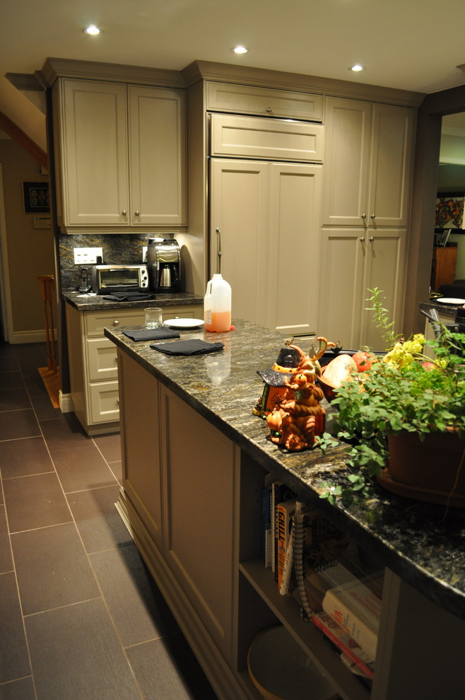Inspiration for a transitional kitchen remodel in Toronto