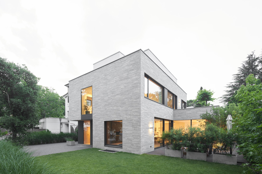 Photo of a modern house exterior in Cologne.