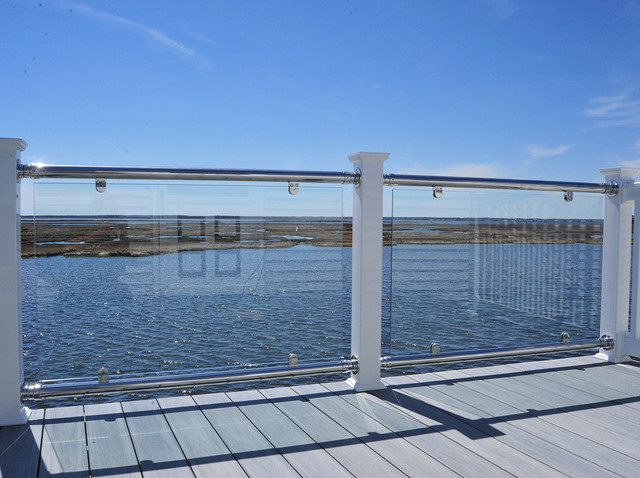 Specialty Railing contemporary-traedaeck