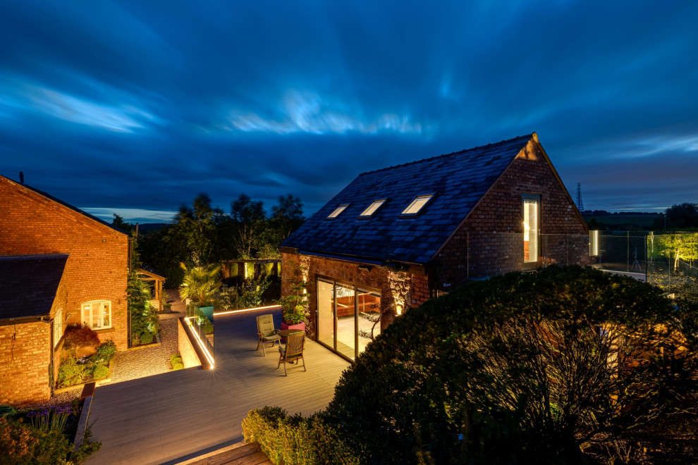 Garage Conversion to Man Pad