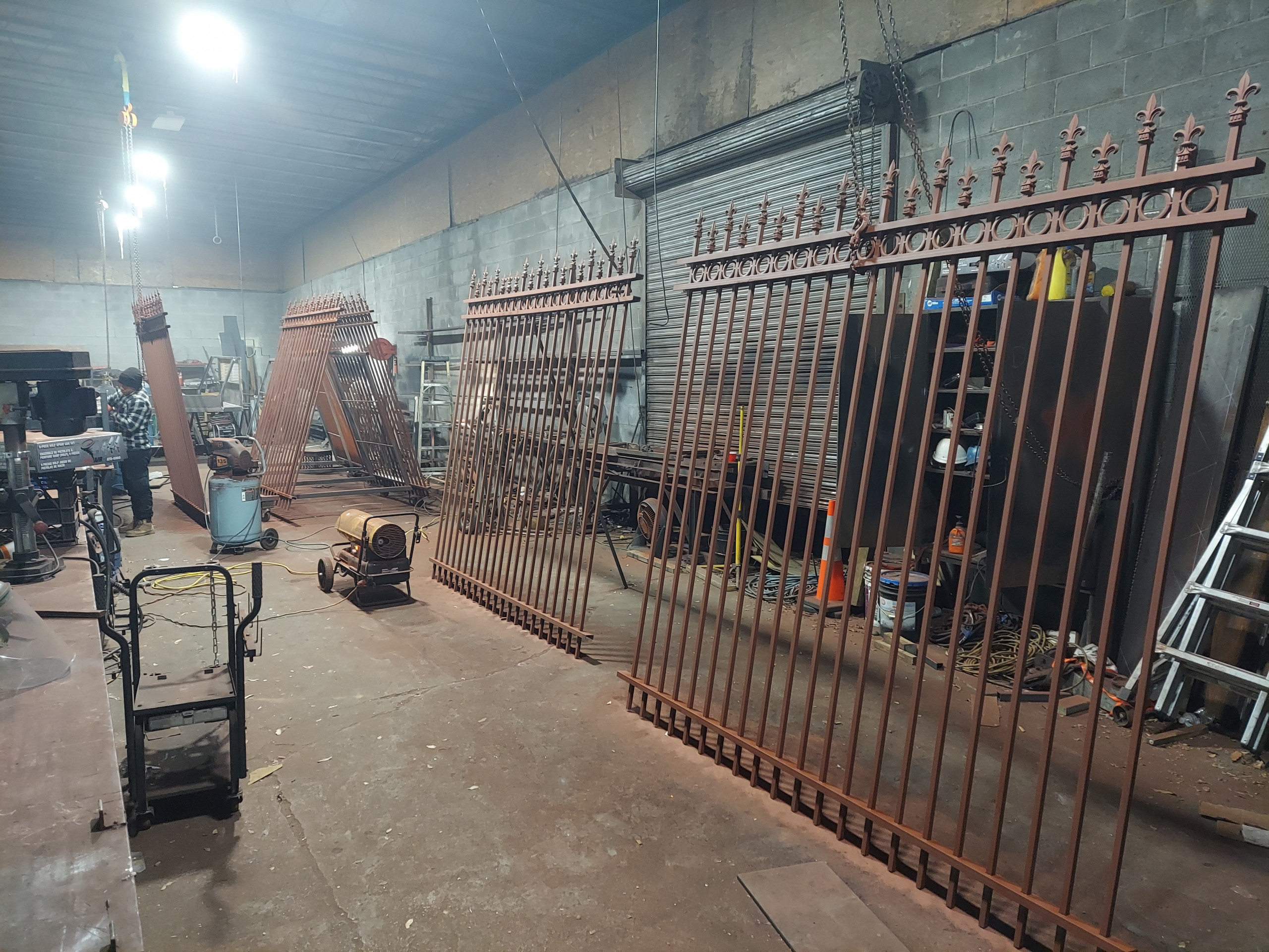 Deluxe Fence. Special skills for fabrication