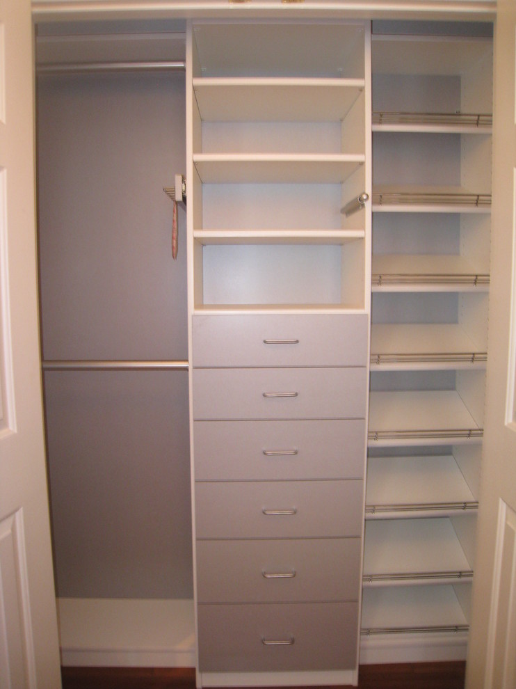 Photo of a storage and wardrobe in Richmond.