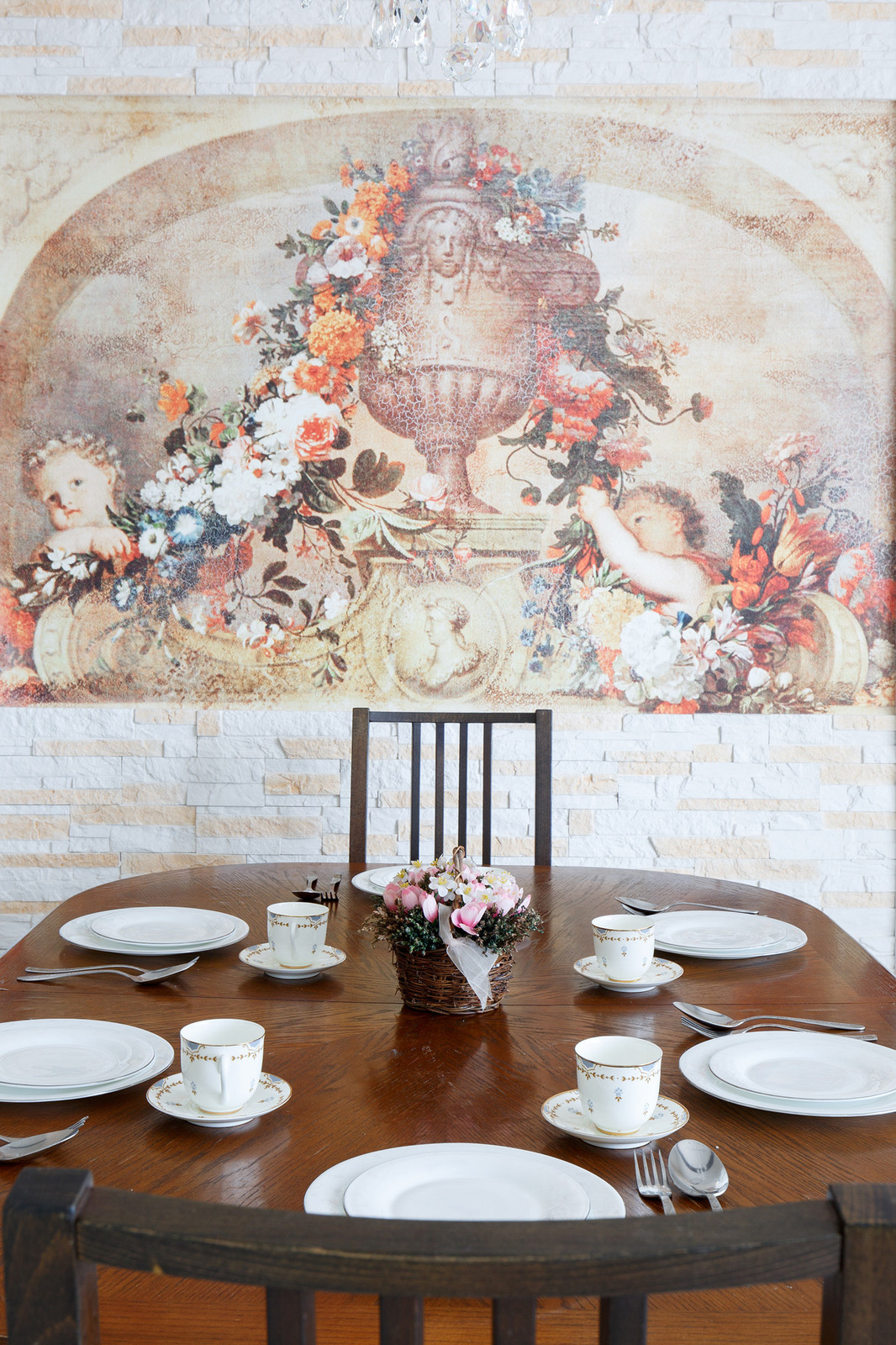 Классическая кухня-гостиная