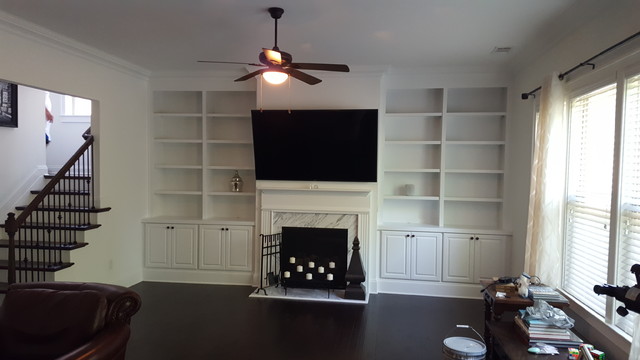 Fireplace Built-ins with Divided Bookcases klassisk-vardagsrum