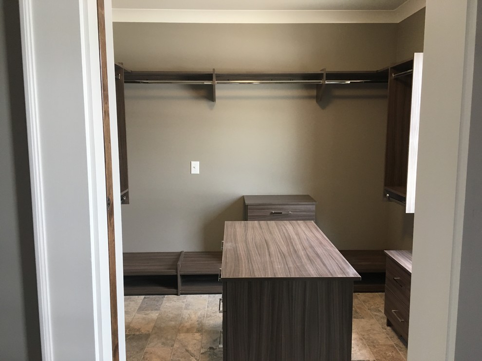 Example of a huge transitional home design design