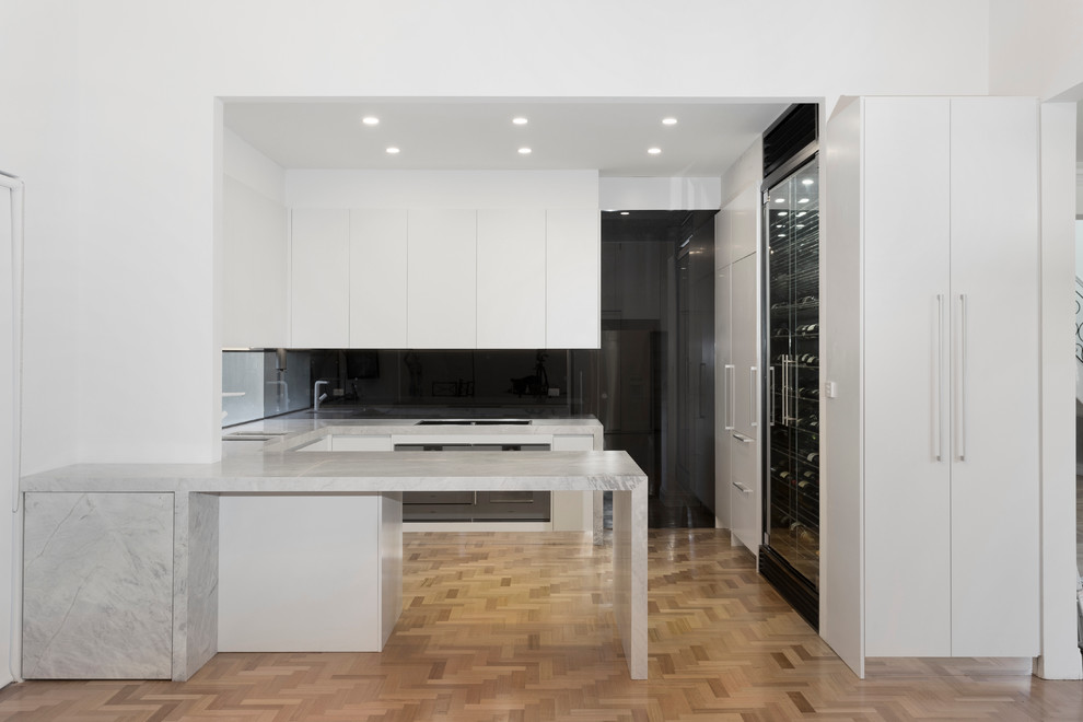 Inspiration for a contemporary kitchen in Melbourne.