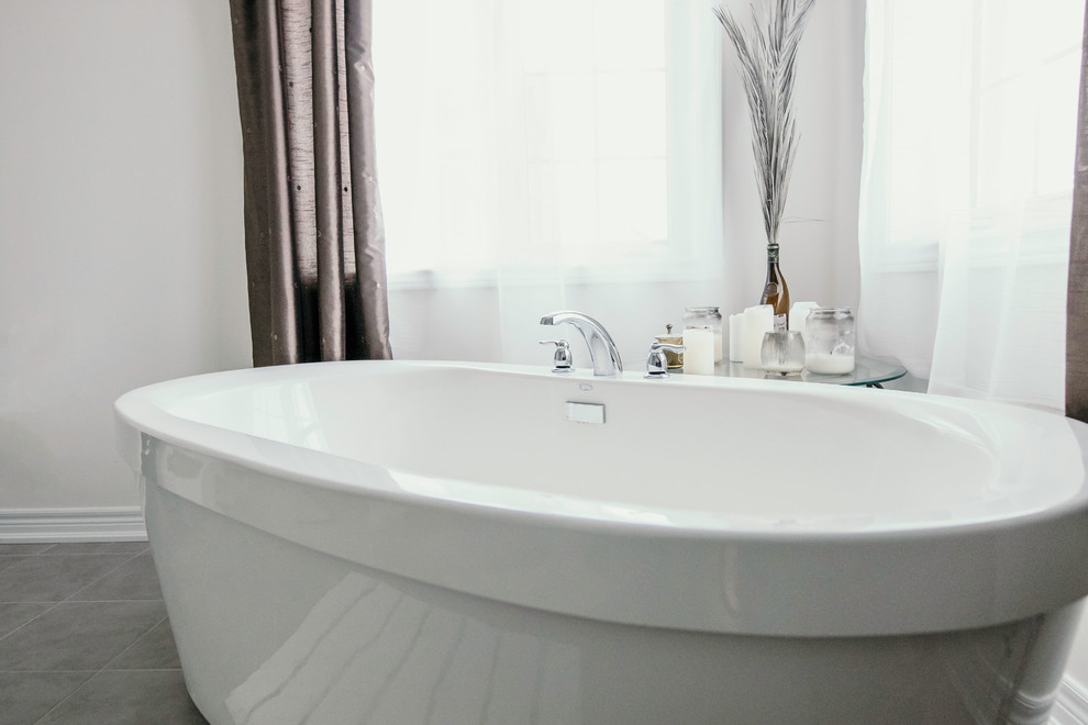 Bathroom - transitional bathroom idea in Toronto