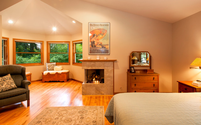 Walk-In-Shower Without Doors &ndash; Gig Harbor, WA moderno-camera-da-letto