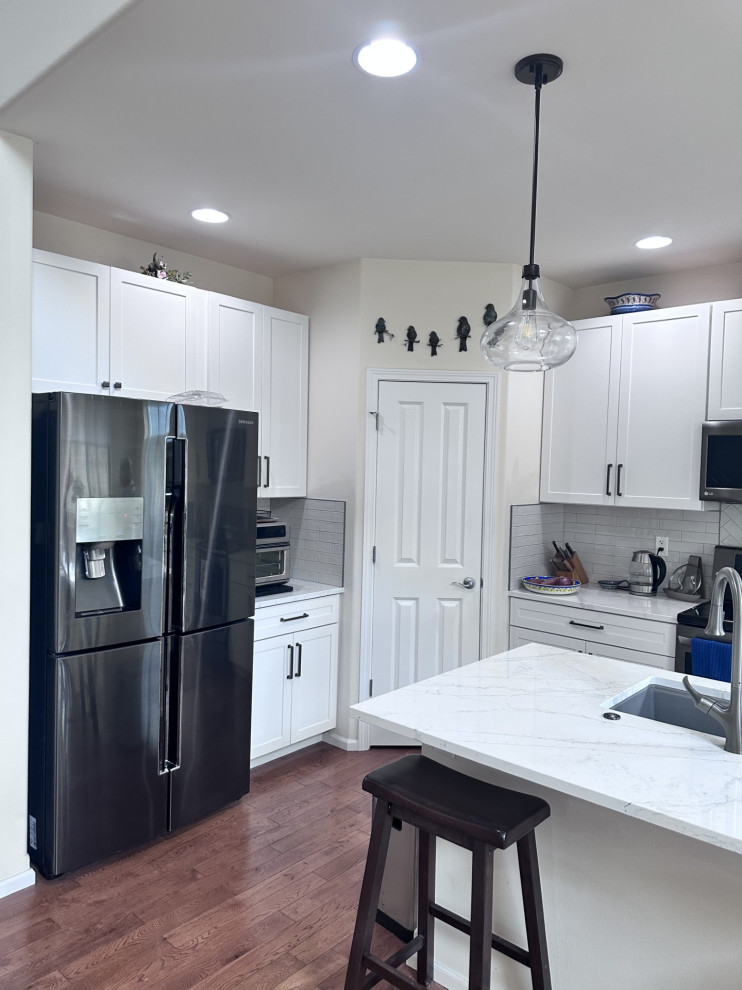 Kitchen - kitchen idea in Seattle