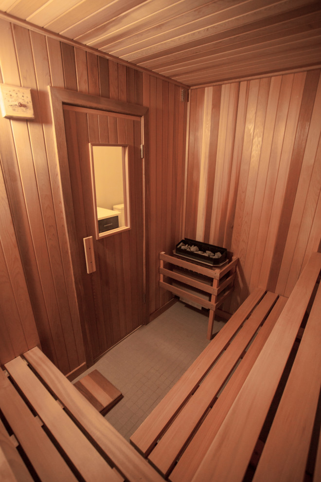 Photo of a mid-sized modern bathroom in Toronto with with a sauna.